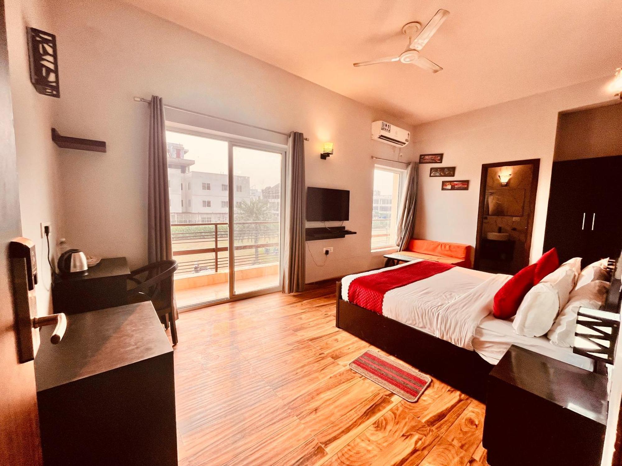 Pearl Grand Boutique Cottage In Omaxe Anandam Vrindavan - #Premium Ac Rooms With Balcony #Big Parking #Lift #Garden #Peaceful Area #Near Prem Mandir #Property Of The Year #Most Awarded Exteriér fotografie