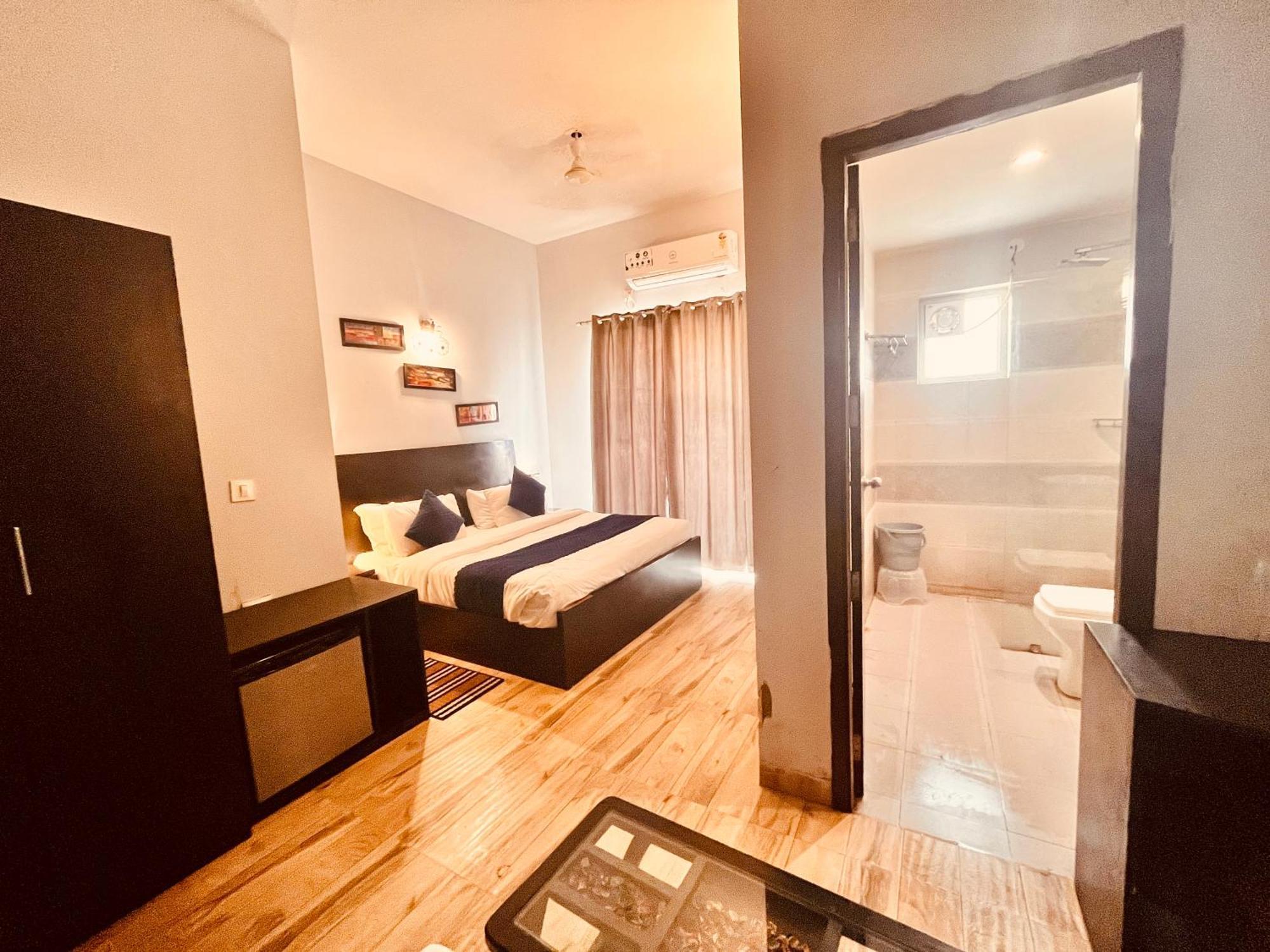 Pearl Grand Boutique Cottage In Omaxe Anandam Vrindavan - #Premium Ac Rooms With Balcony #Big Parking #Lift #Garden #Peaceful Area #Near Prem Mandir #Property Of The Year #Most Awarded Exteriér fotografie