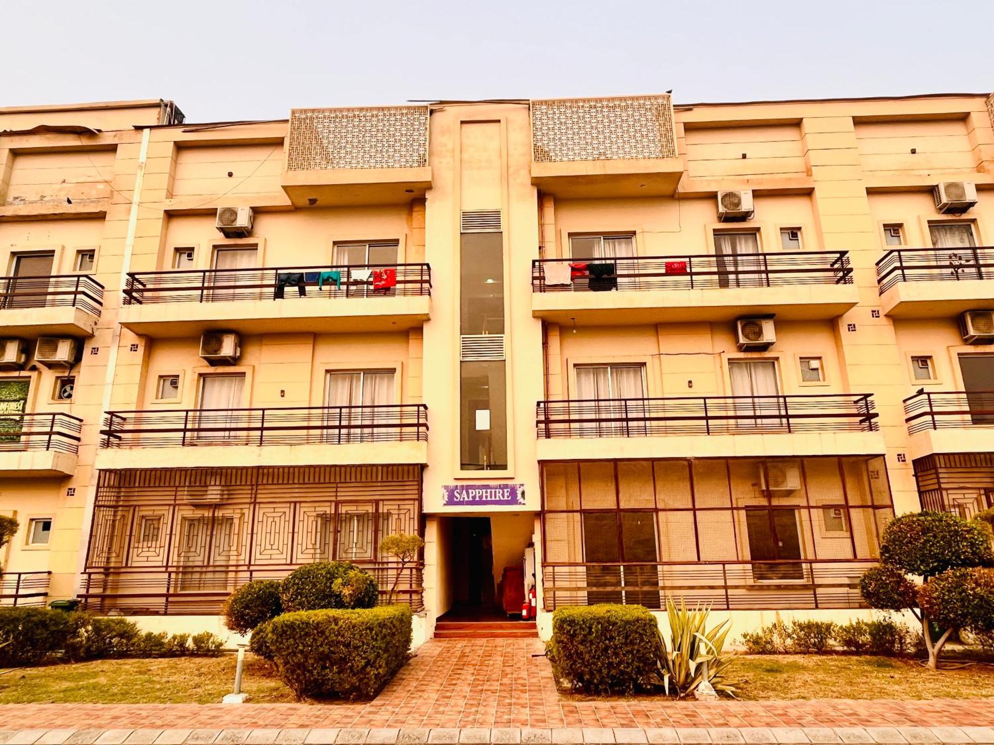 Pearl Grand Boutique Cottage In Omaxe Anandam Vrindavan - #Premium Ac Rooms With Balcony #Big Parking #Lift #Garden #Peaceful Area #Near Prem Mandir #Property Of The Year #Most Awarded Exteriér fotografie