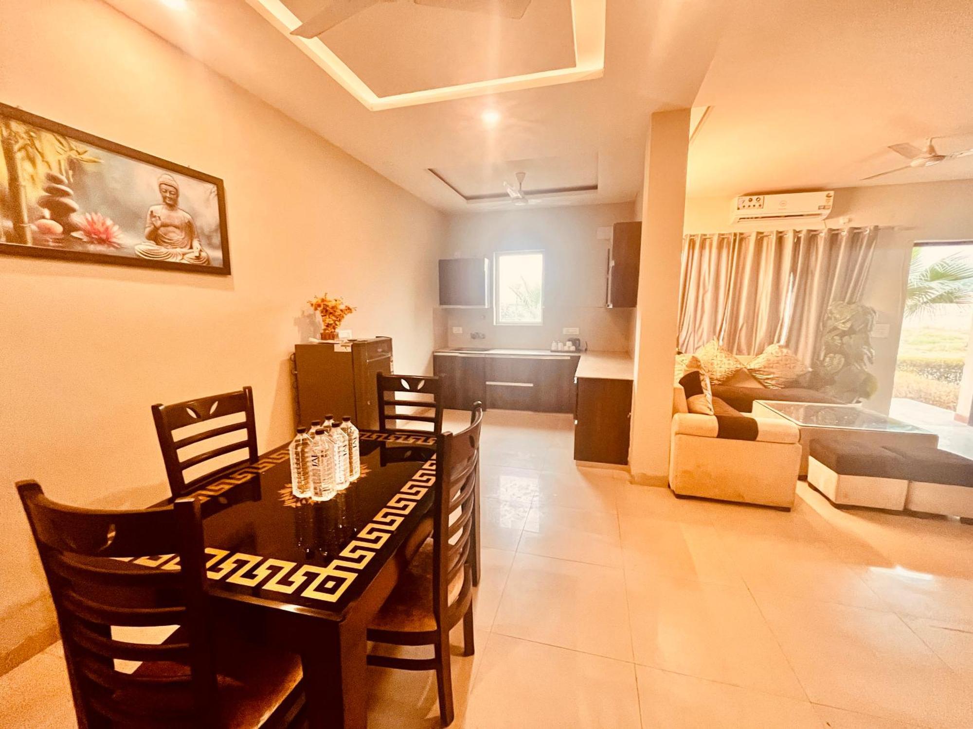 Pearl Grand Boutique Cottage In Omaxe Anandam Vrindavan - #Premium Ac Rooms With Balcony #Big Parking #Lift #Garden #Peaceful Area #Near Prem Mandir #Property Of The Year #Most Awarded Exteriér fotografie