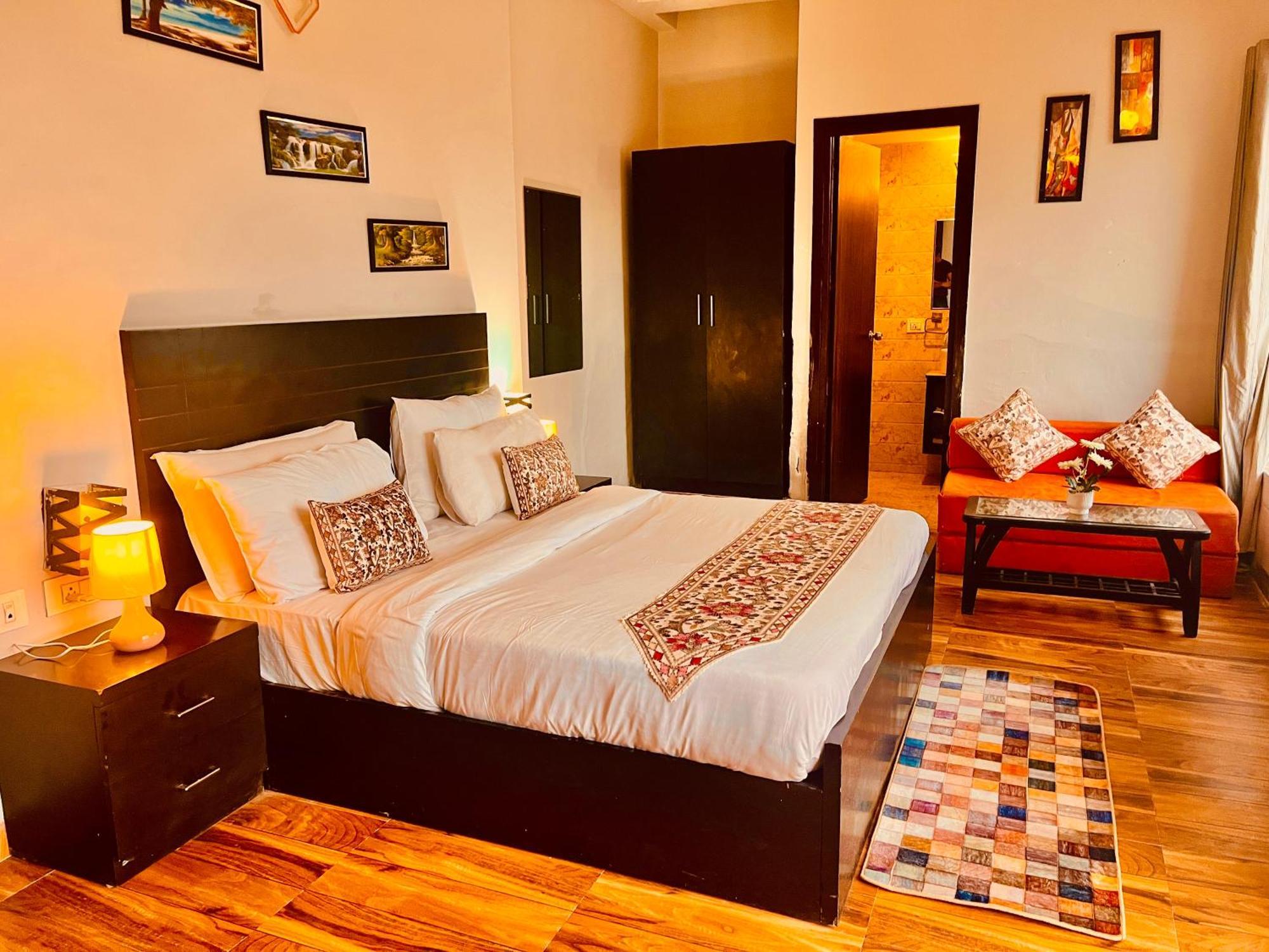 Pearl Grand Boutique Cottage In Omaxe Anandam Vrindavan - #Premium Ac Rooms With Balcony #Big Parking #Lift #Garden #Peaceful Area #Near Prem Mandir #Property Of The Year #Most Awarded Exteriér fotografie