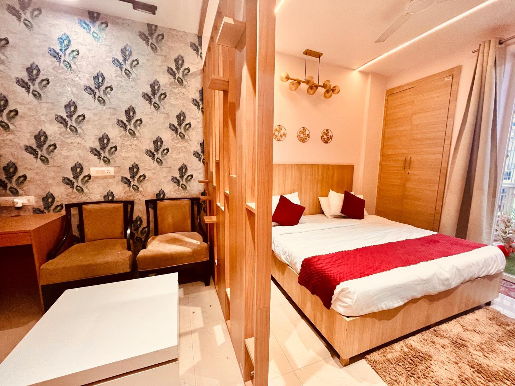 Pearl Grand Boutique Cottage In Omaxe Anandam Vrindavan - #Premium Ac Rooms With Balcony #Big Parking #Lift #Garden #Peaceful Area #Near Prem Mandir #Property Of The Year #Most Awarded Exteriér fotografie