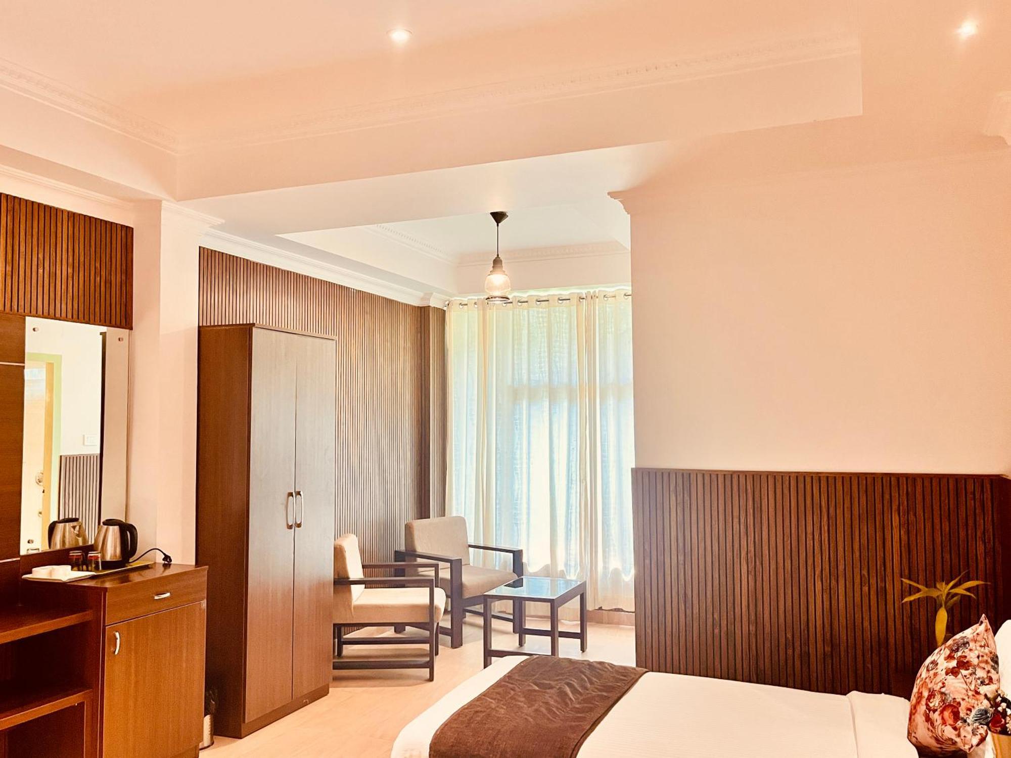 Pearl Grand Boutique Cottage In Omaxe Anandam Vrindavan - #Premium Ac Rooms With Balcony #Big Parking #Lift #Garden #Peaceful Area #Near Prem Mandir #Property Of The Year #Most Awarded Exteriér fotografie