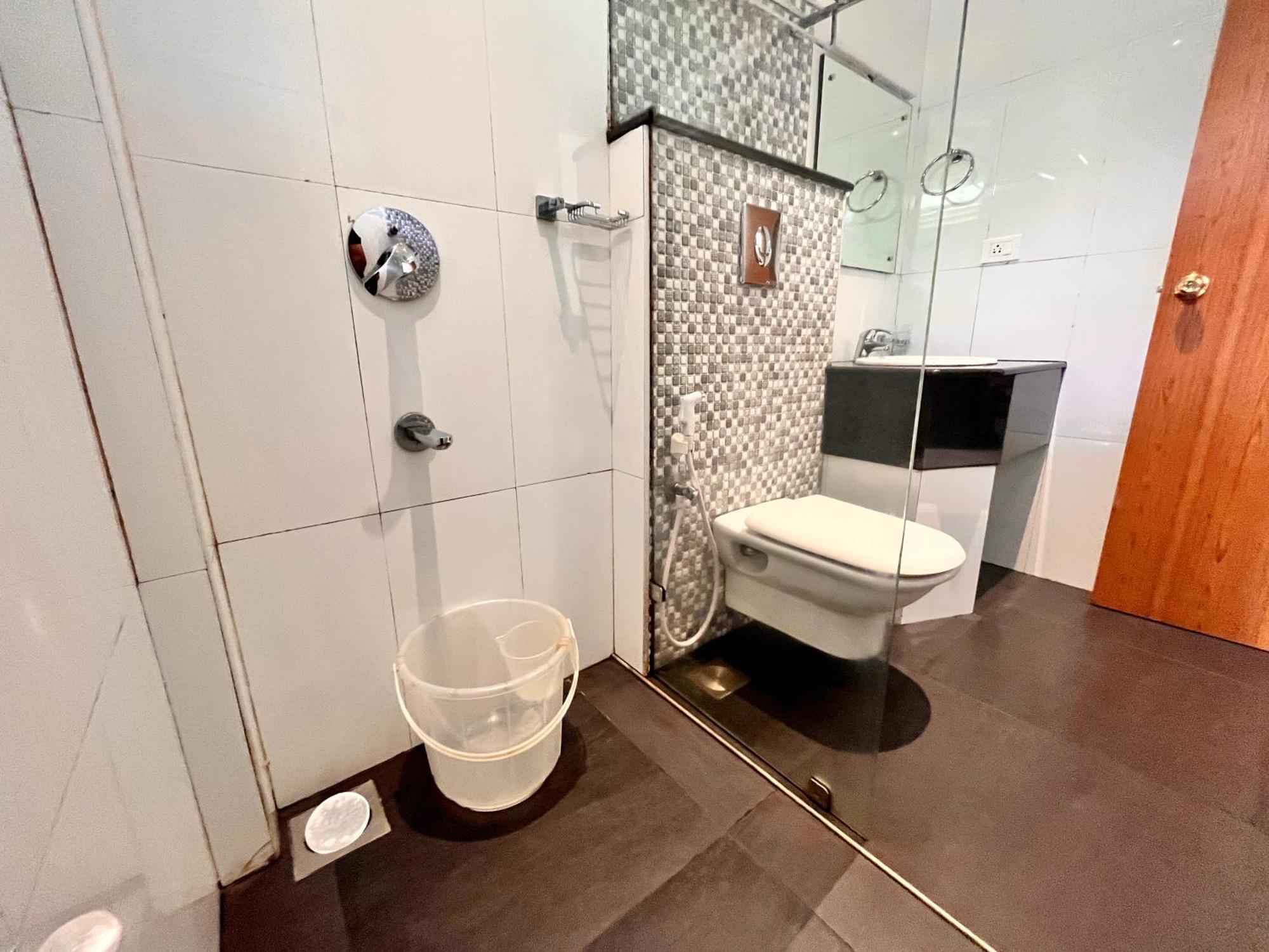 Pearl Grand Boutique Cottage In Omaxe Anandam Vrindavan - #Premium Ac Rooms With Balcony #Big Parking #Lift #Garden #Peaceful Area #Near Prem Mandir #Property Of The Year #Most Awarded Exteriér fotografie