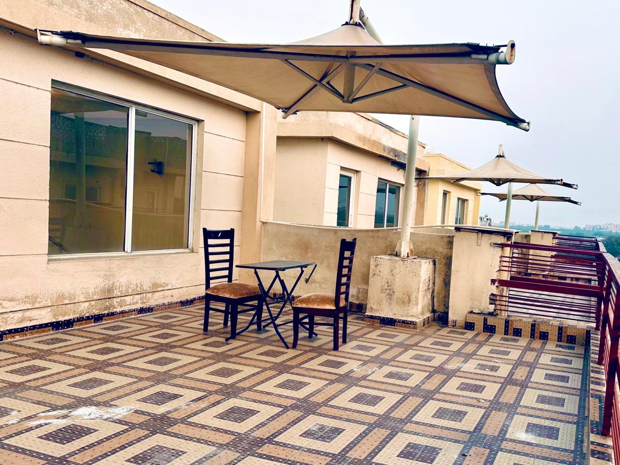 Pearl Grand Boutique Cottage In Omaxe Anandam Vrindavan - #Premium Ac Rooms With Balcony #Big Parking #Lift #Garden #Peaceful Area #Near Prem Mandir #Property Of The Year #Most Awarded Exteriér fotografie