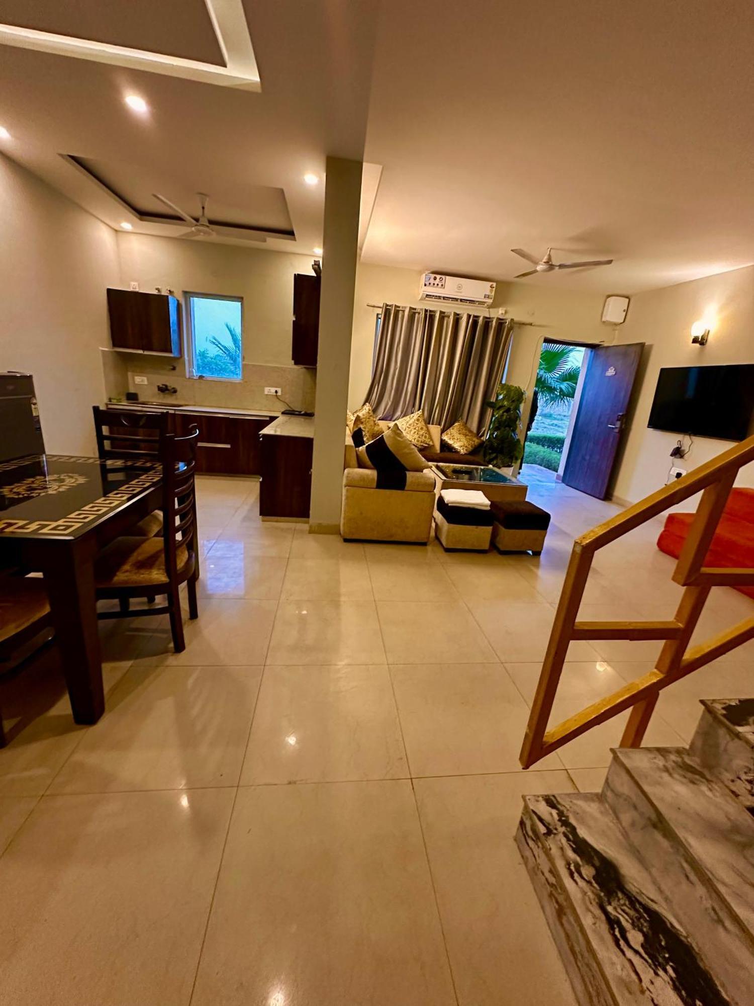 Pearl Grand Boutique Cottage In Omaxe Anandam Vrindavan - #Premium Ac Rooms With Balcony #Big Parking #Lift #Garden #Peaceful Area #Near Prem Mandir #Property Of The Year #Most Awarded Exteriér fotografie
