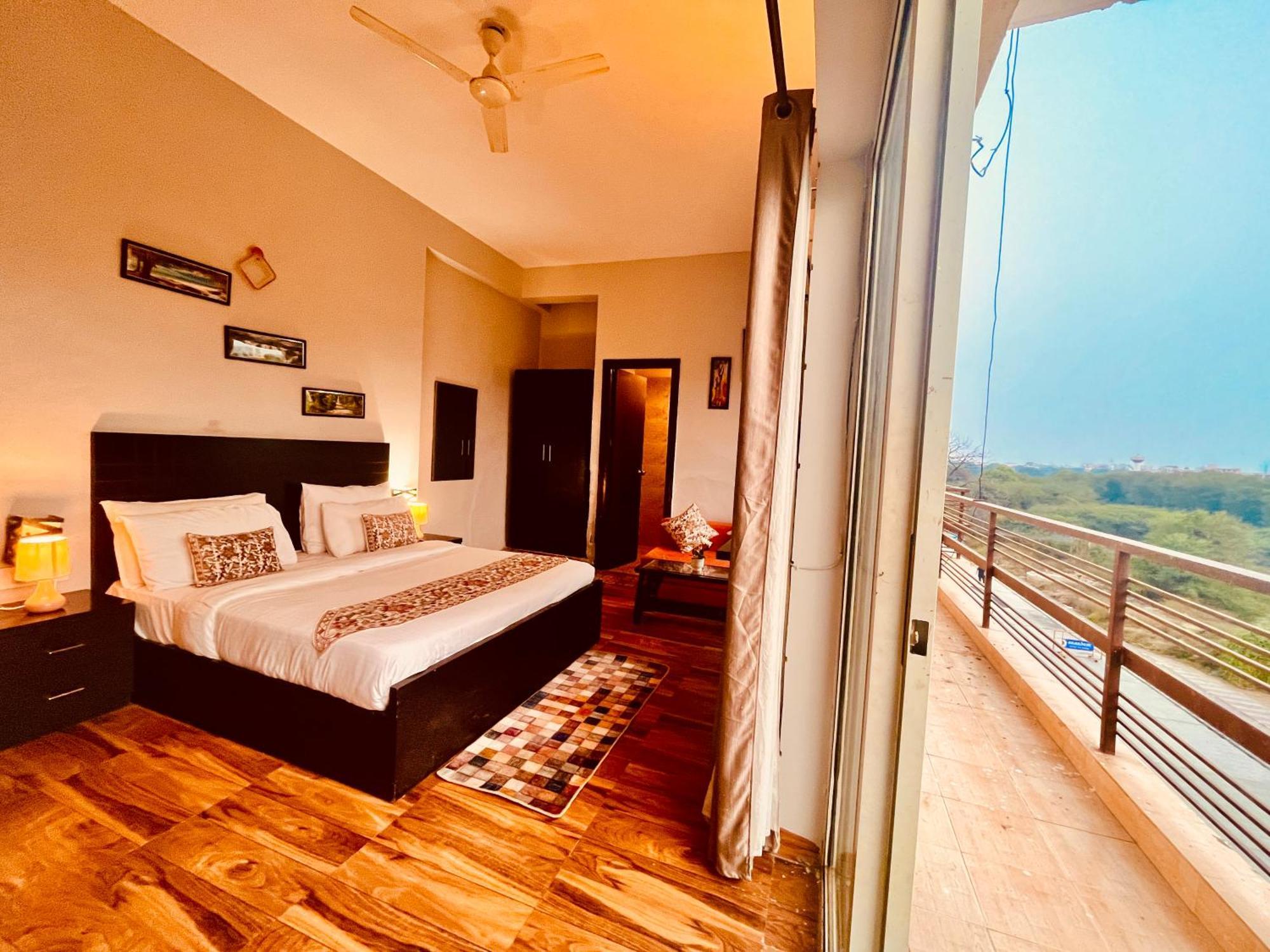 Pearl Grand Boutique Cottage In Omaxe Anandam Vrindavan - #Premium Ac Rooms With Balcony #Big Parking #Lift #Garden #Peaceful Area #Near Prem Mandir #Property Of The Year #Most Awarded Exteriér fotografie