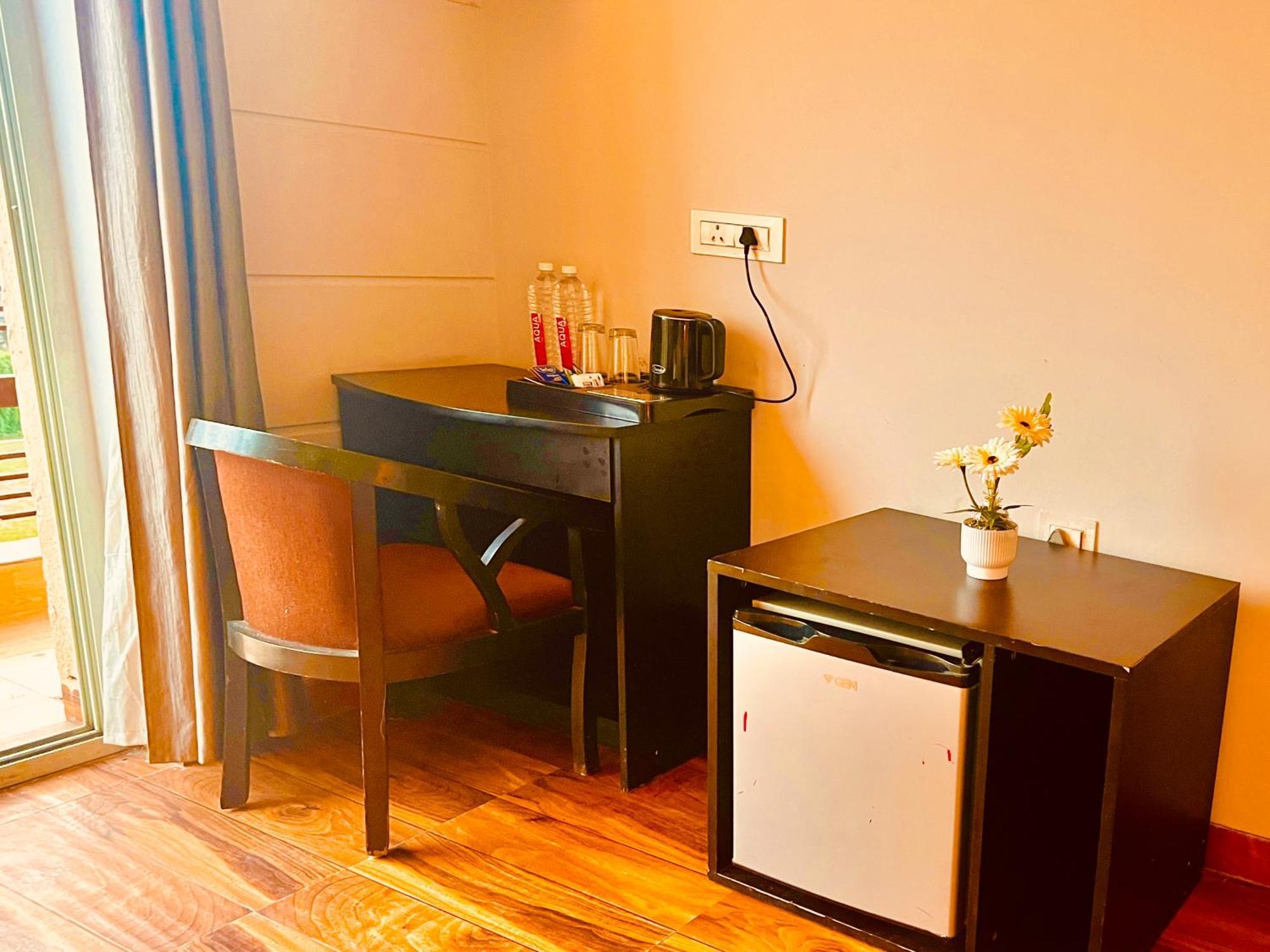 Pearl Grand Boutique Cottage In Omaxe Anandam Vrindavan - #Premium Ac Rooms With Balcony #Big Parking #Lift #Garden #Peaceful Area #Near Prem Mandir #Property Of The Year #Most Awarded Exteriér fotografie